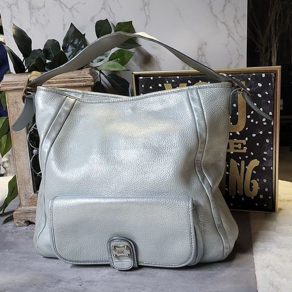 Michael Kors Handbags - Michael Kors Vintage Hobo style shoulder bag